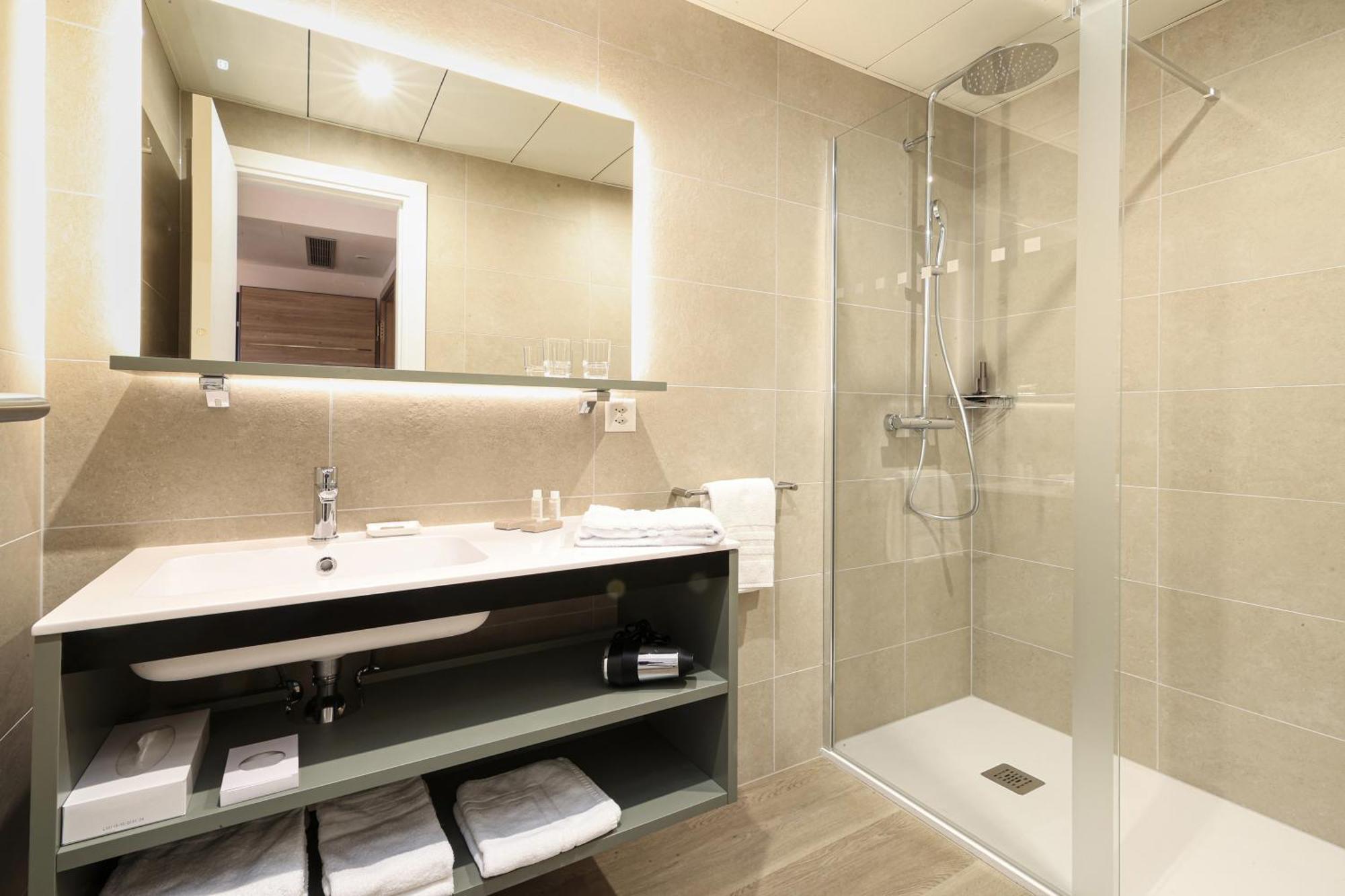 Muralto Hotel Geranio Au Lac מראה חיצוני תמונה
